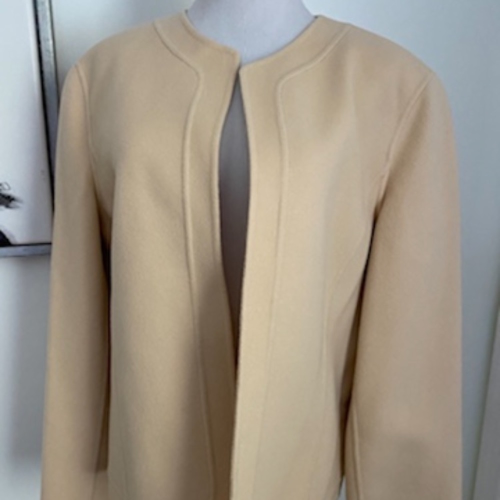 Linda Allard Ellen Tracy Chic Cream Women's Blazer High End Designer